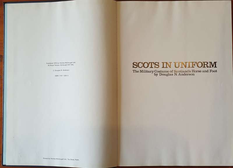 Scots in Uniform - Douglas N. Anderson