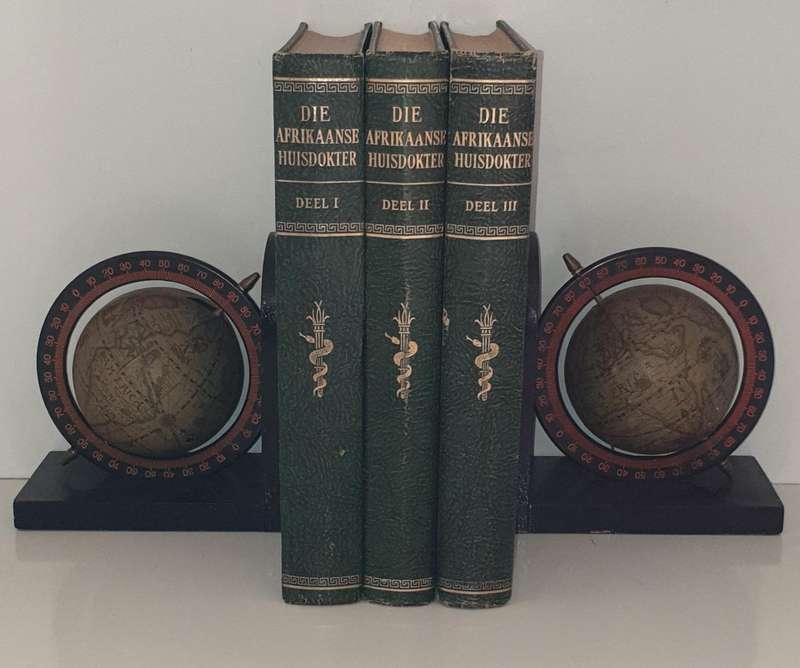 Die Afrikaanse Huisdokter. Volledig in 3 Volumes