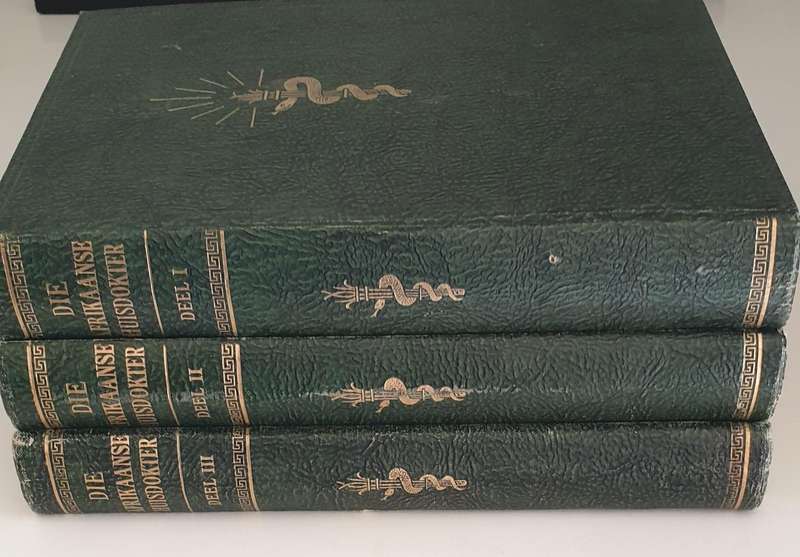 Die Afrikaanse Huisdokter. Volledig in 3 Volumes