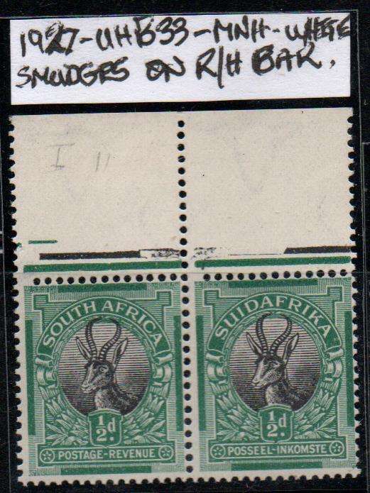 1927 Union Pretoria Printing 1/2d pair with variety in MNH-condition