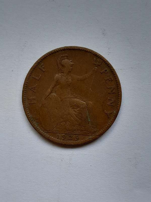 UK Half Penny - Five Coins - 1929, 1950, 1954, 1958 and 1960.
