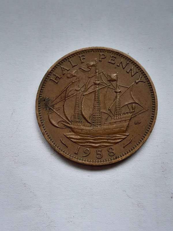 UK Half Penny - Five Coins - 1929, 1950, 1954, 1958 and 1960.