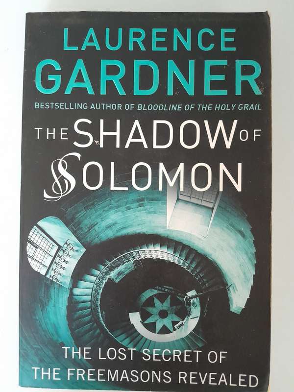 The Shadow of Solomon - Laurence Gardner