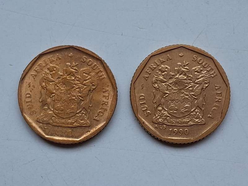 Error Coin - 10 Cents - Date not visible.