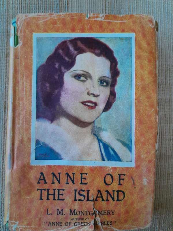 Anne of the Island - L.M. Montgomery.