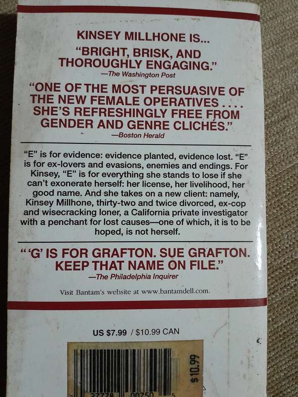 E' IS FOR EVIDENCE - Sue Grafton.