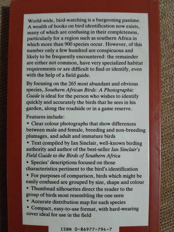 Southern African BIRDS - A Photographic Guide - Ian Sinclair.