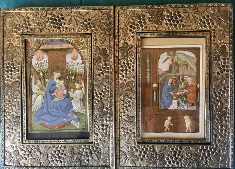Vintage embossed folding photo frame with secret compartments
