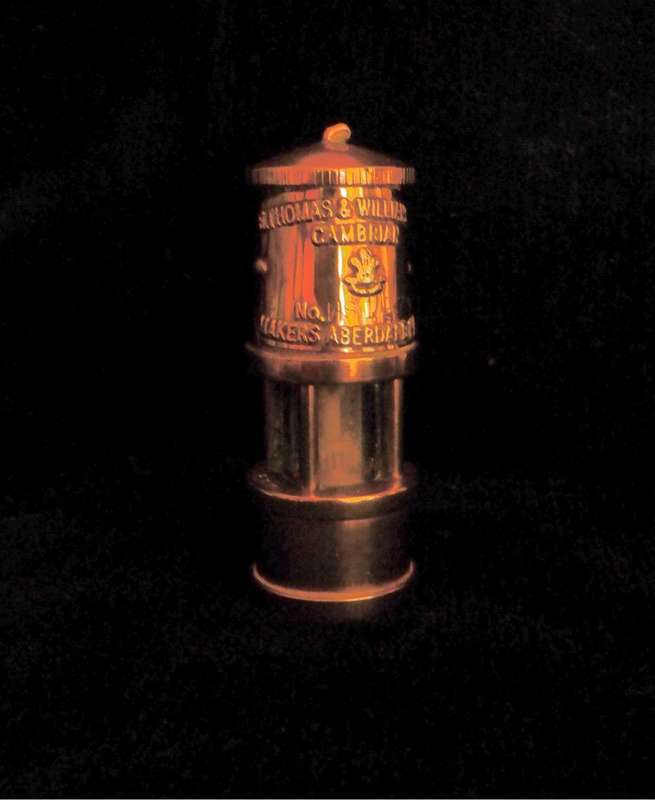 E. THOMAS & WILLIAMS LTD. BRASS CAMBRIAN LAMP MAKERS ABERDARE WALES