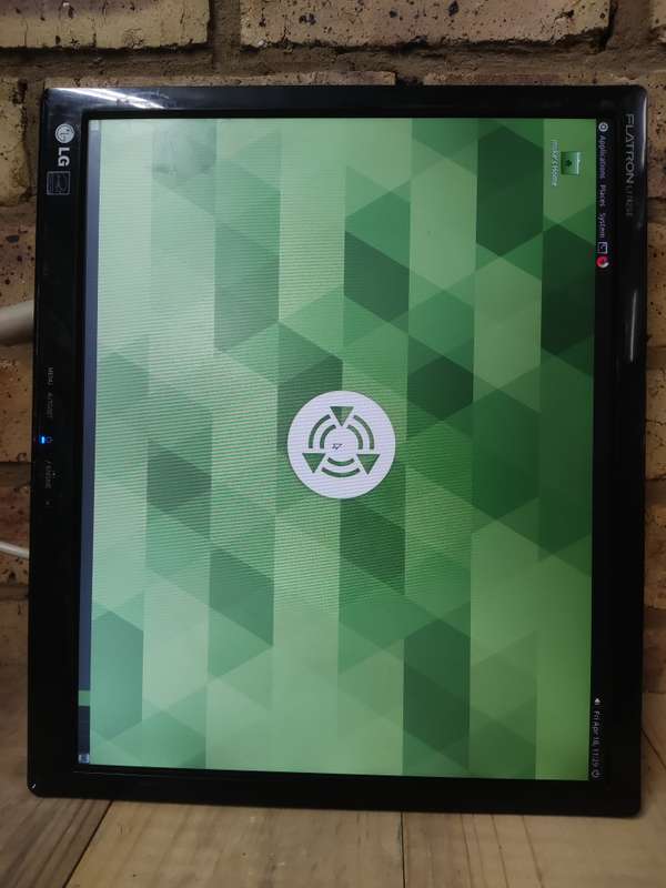 LG Flatron L1742SE