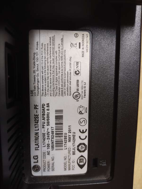 LG Flatron L1742SE