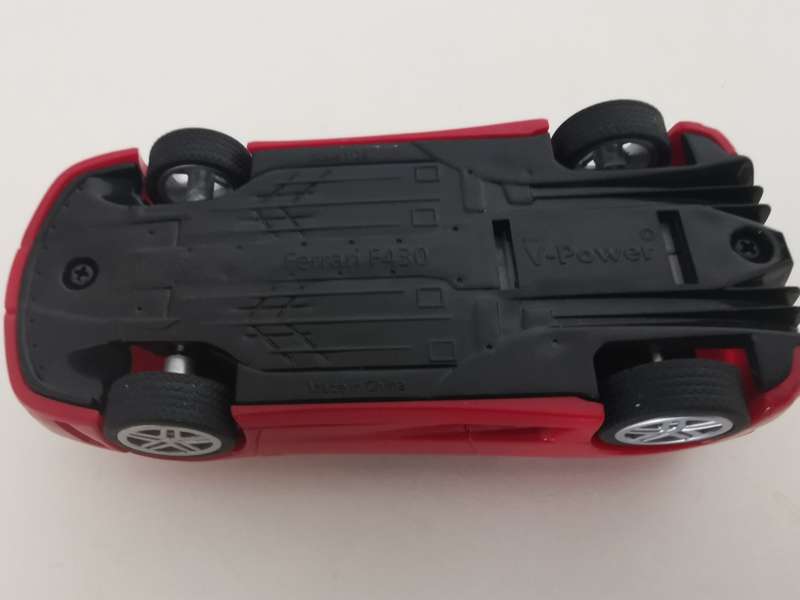 Set of 2 Ferrari model cars - Hot wheels and Shell V Power