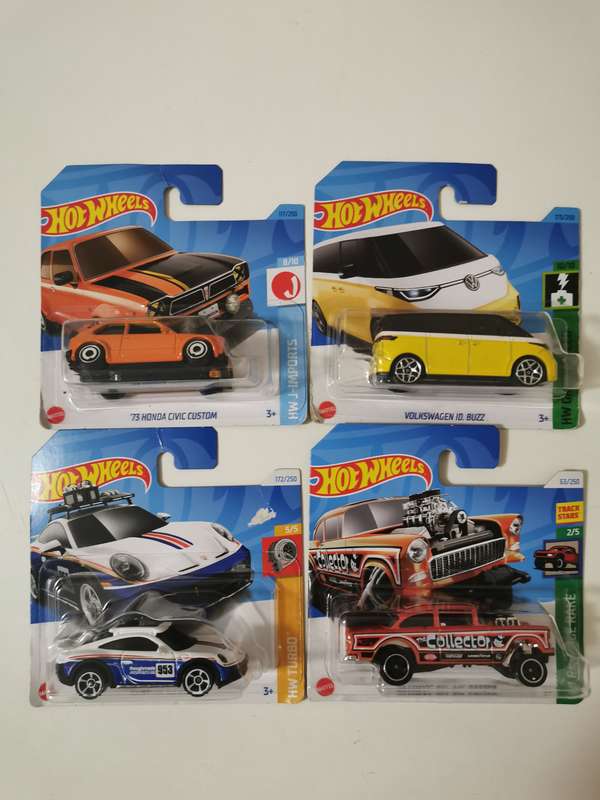 Set of 4 HotWheels diecast models