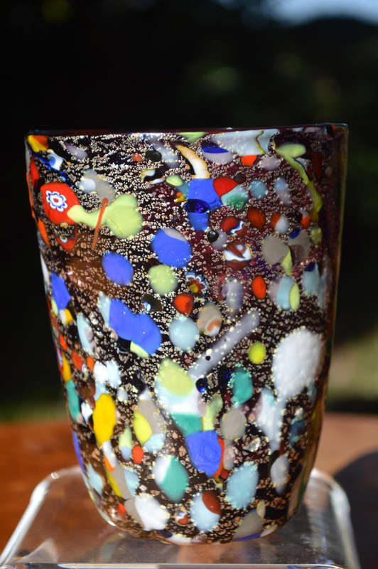 MAGNIFICENT BEAUTY. BRAND NEW, IN ORIGINAL PACKAGING. MURANO TUMBLER IMPORTED FROM ITALY!