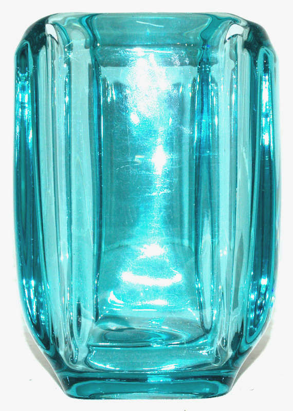 ICONIC DESIGN : RECTANGULAR AQUAMARINE VASE DESIGNED BY LADENA VIZNEROVA IN 1968 FOR RUDOLFOVA GLASS