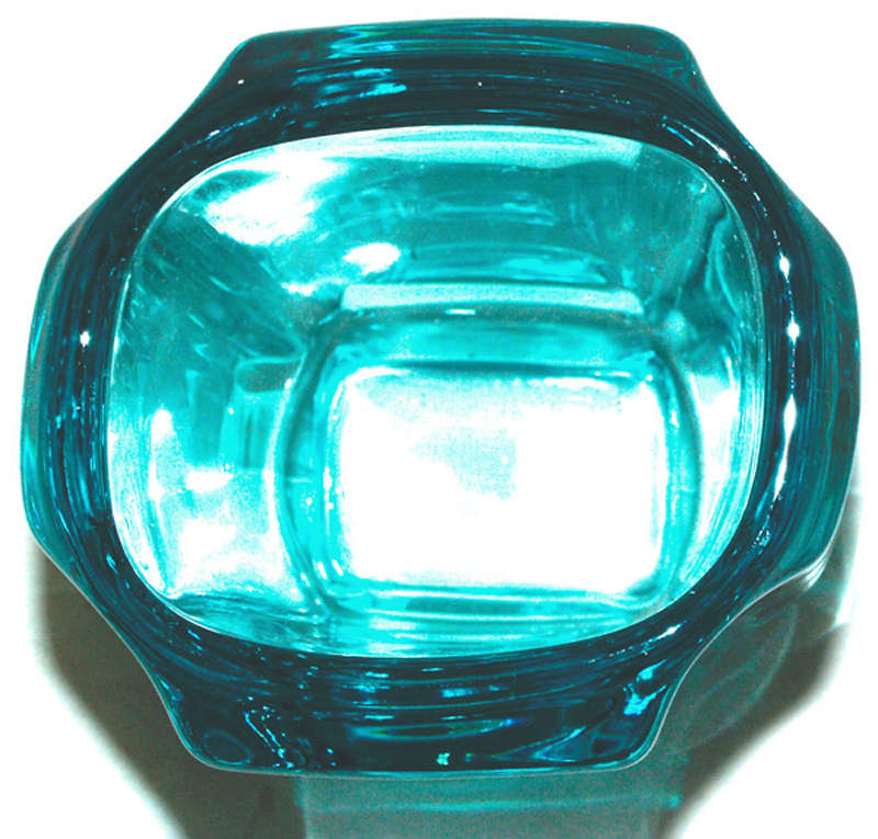 ICONIC DESIGN : RECTANGULAR AQUAMARINE VASE DESIGNED BY LADENA VIZNEROVA IN 1968 FOR RUDOLFOVA GLASS