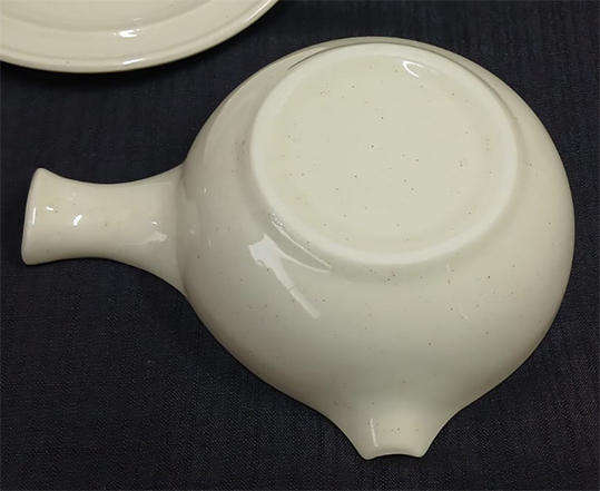 Cream Speckled Gravy / Sauce Boat with Saucer