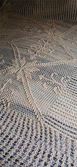 Vintage Hand Crocheted Large Cream Bedspread - Size 3.3x2.7m