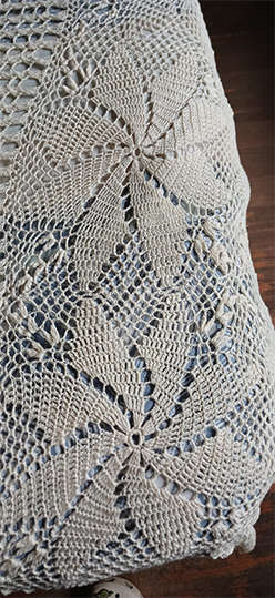 Vintage Hand Crocheted Large Cream Bedspread - Size 3.3x2.7m