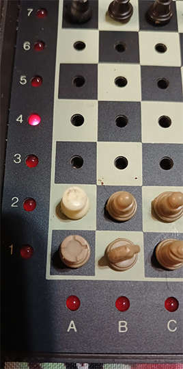 Vintage SciSys Travel Mate Chess Computer Set Art No. 122