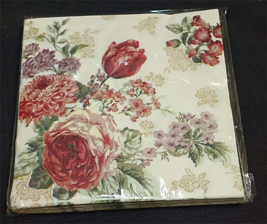 2 Packs of 20 Serviettes x 2Ply - Antique Florals Red