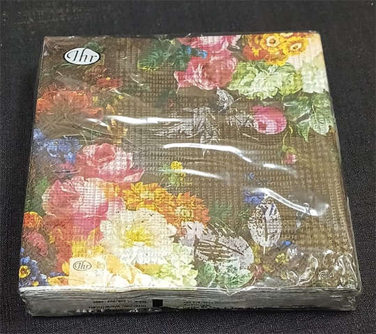 Imported Pack of Rocking Romance Tapestry Serviettes - 20 Serviettes x 3Ply