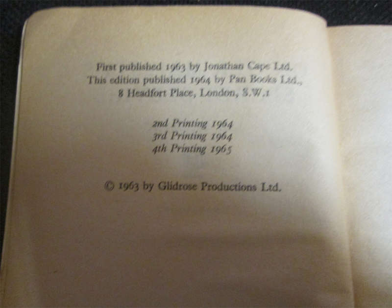 2 Soft Cover Ian Fleming Books - For your eyes only & Her Majesty's Secret Service
