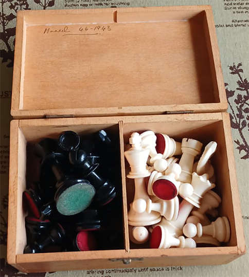 Vintage Staunton Competition Chess Pieces in Box - No Board