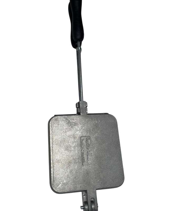 Square Aluminium Jaffle Maker  For Gas & Electric Stoves