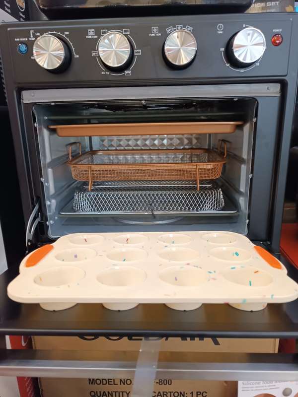 GOLDAIR XXXL AIRFRYER OVEN WITH 3X RACKS INCLUDED