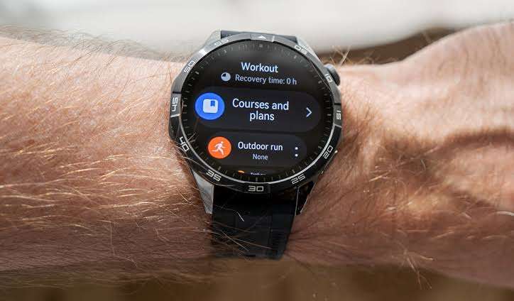 HUAWEI GT 4 46MM SMART WATCH*** NEW***