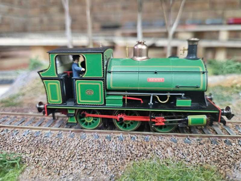 Hornby OO Peckett DCC