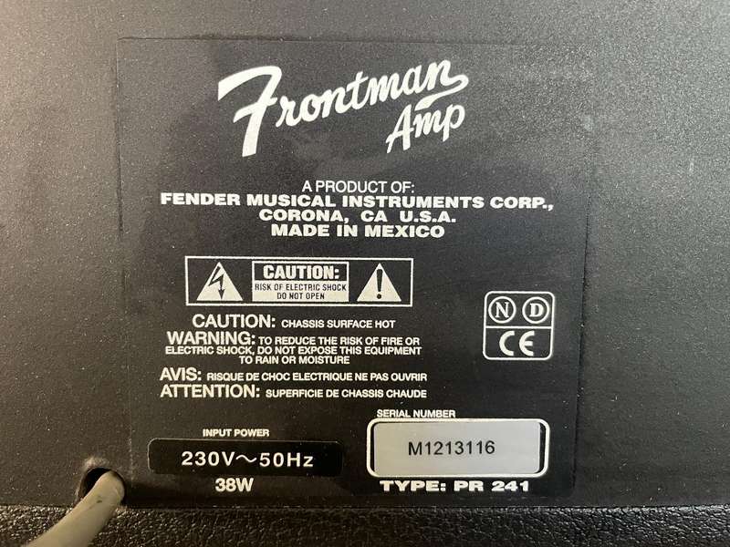 Fender Frontman 15 Guitar Amp