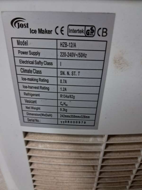 Jost Ice Maker