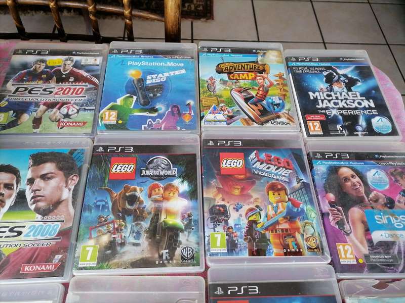 PLAYSATION 3 CONSOLE WITH GAMES