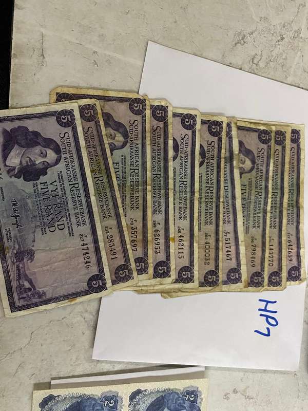 10 x South Africa R5 bank notes de Jongh and others