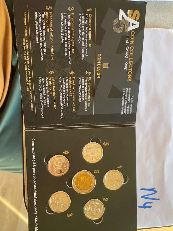 South African collectors 25 years old R5 and R2 rand coin set - UNC and better