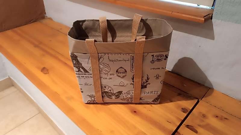 Beige and brown Box Bag with plastic inner