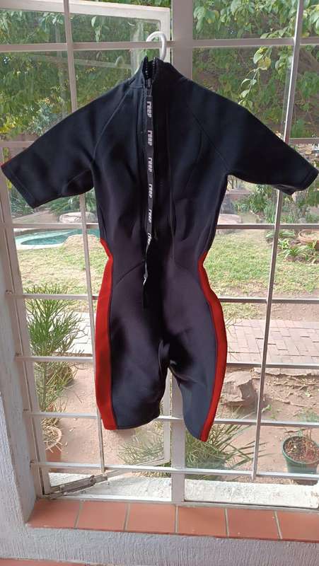 Reef Wetsuit Ladies Med Small Tunic Red & Black
