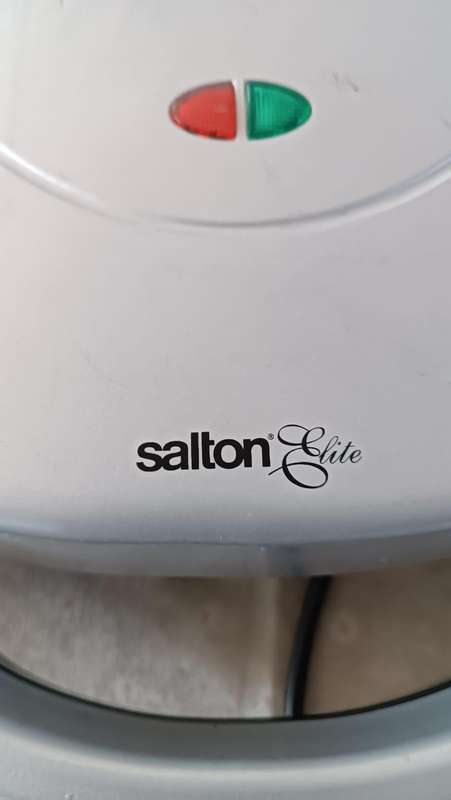 Salton Elite Pie Maker