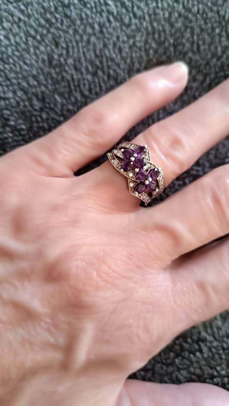 9ct White Gold Amethyst & Cubic Zirconia Ring