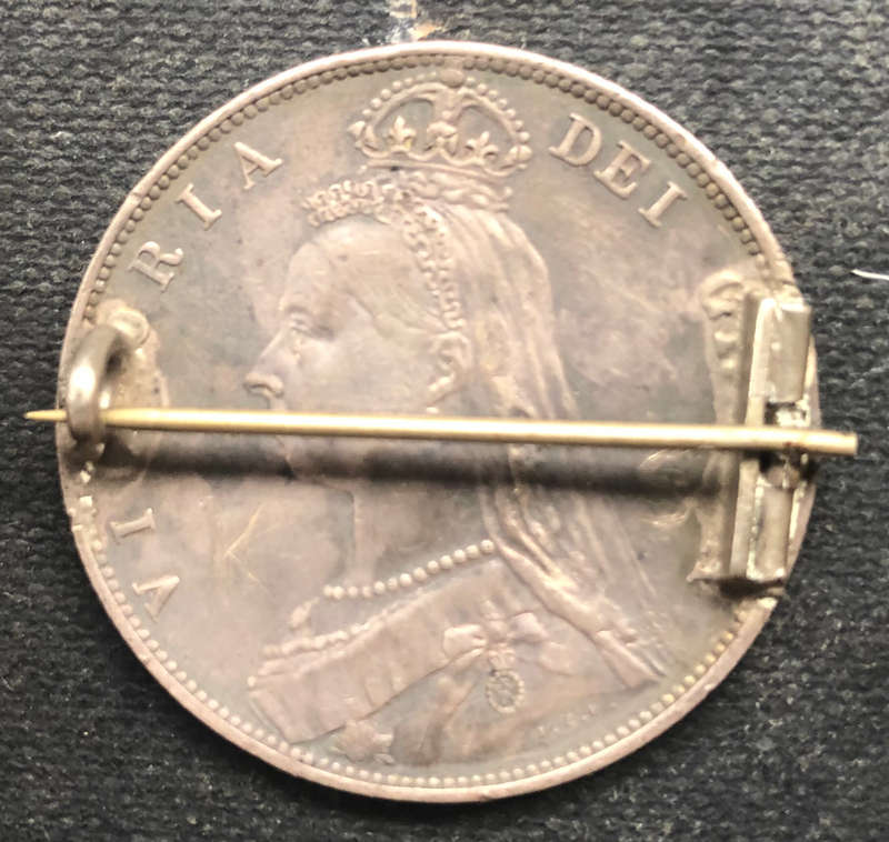 HALF CROWN 1889 UK SILVER CONVERTED TO BROOCH