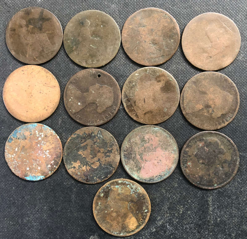HALF PENNY VICTORIAN AND EARLY 1900'S UK COLLECTION OF 11 ALL RUBBED