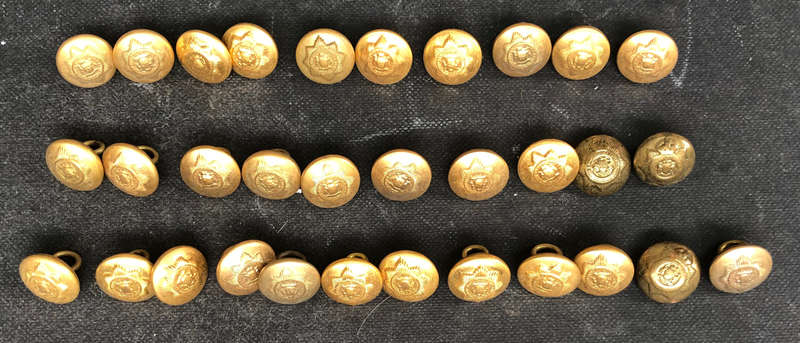 POLICE SOUTH AFRICAN VINTAGE COLLECTION OF 30 BRASS UNIFORM BUTTONS POST 1953