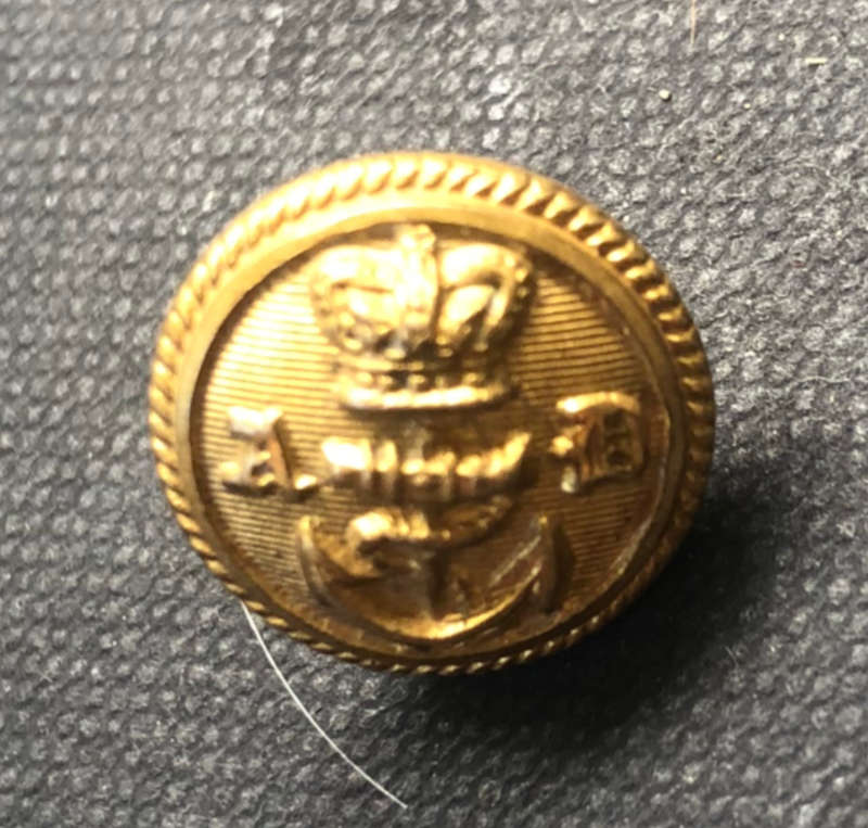 MILITARY ROYAL NAVAL RESERVE - OFFICERS (ROPED RIM) 1903-1921 GILT UNIFORM BUTTON AND ..............