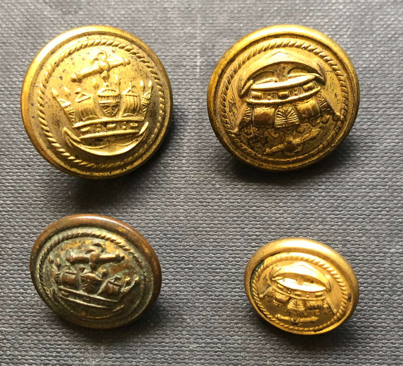 MILITARY ROYAL NAVY BRASS UNIFORM BUTTONS COLLECTION OF 4 SIGNED KENNING & SONS, KENNING & GAUNT