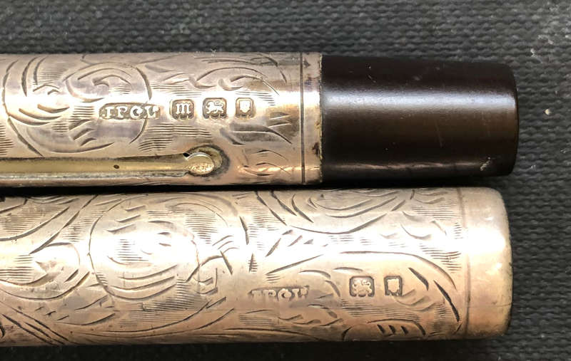 FOUNTAIN PEN SILVER HALLMARKED LONDON 1926 WITH 14K GOLD NIB