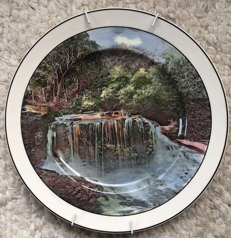 ROYAL DOULTON SERIESWARE WEEPING ROCK BLUE MOUNTAINS RACK PLATE