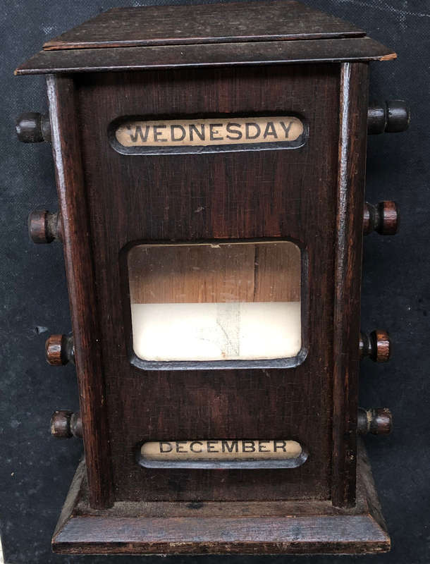 PERPETUAL DESK CALENDER OAK ANTIQUE
