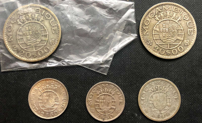 Silver Mocambique Mozambique 20 Escudos x 2 1960 2.5 Escudos 1951 & 5 Escudos 1960 2.5 Escudos 1965